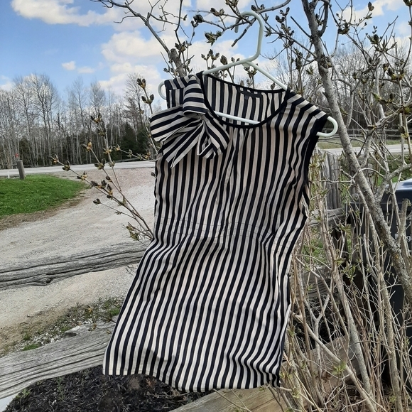 Cute sheer mini dress - Picture 2 of 4